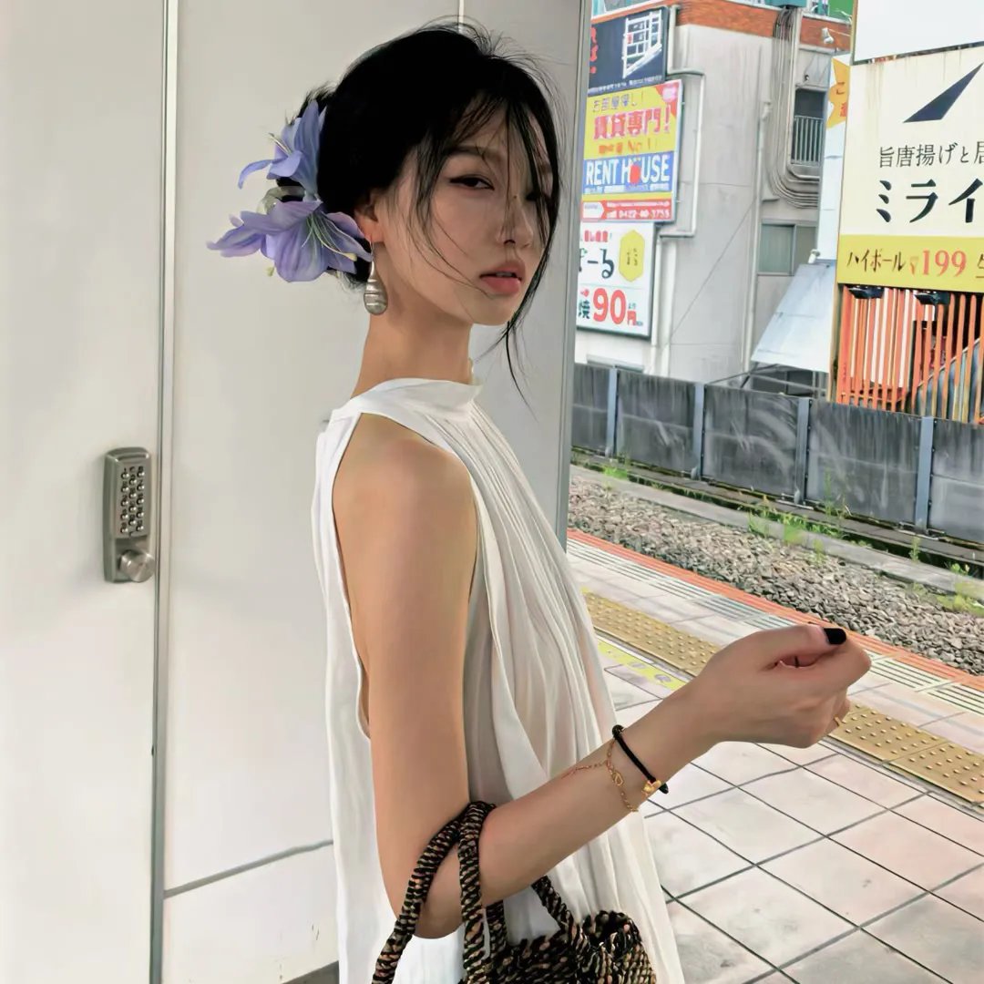 夏洛特时光 封面