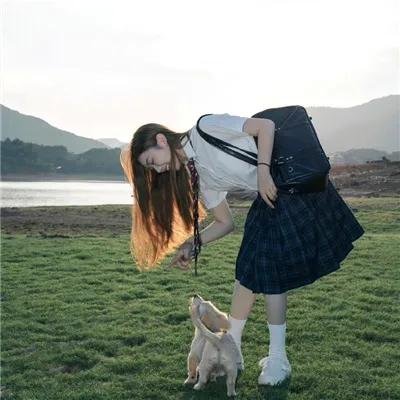 大人与小孩 封面
